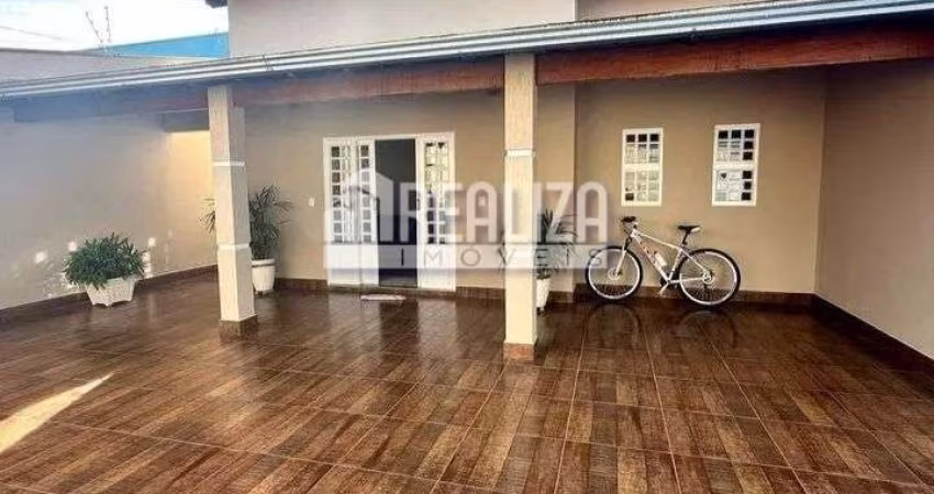 Casa com 4 dormitórios e varanda gourmet em Uberaba