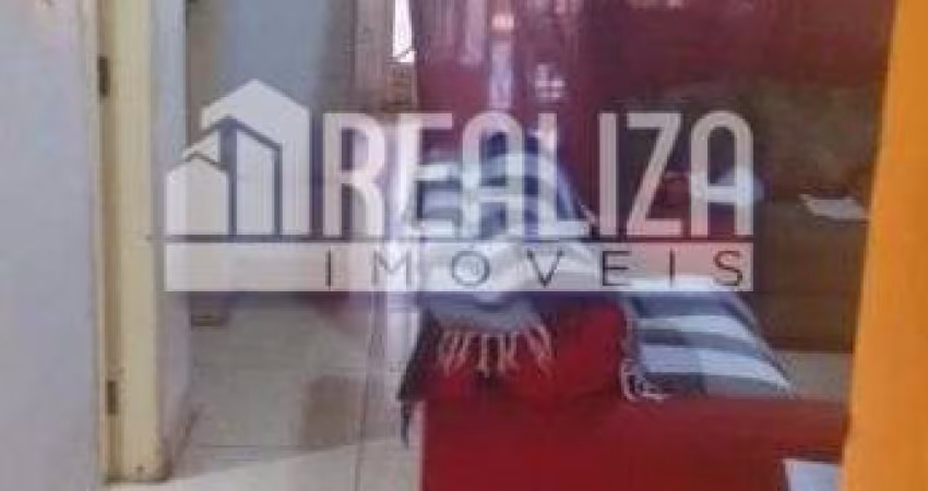 Casa à venda no bairro Fabrício, Uberaba - 4 dormitórios, 2 banheiros, 3 garagens!