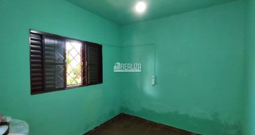 Casa à venda no bairro Cidade Ozanan em Uberaba!