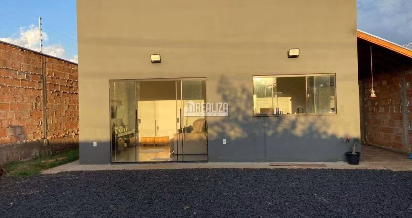 Casa à venda no bairro Lourdes, Uberaba - 2 dormitórios, porcelanato