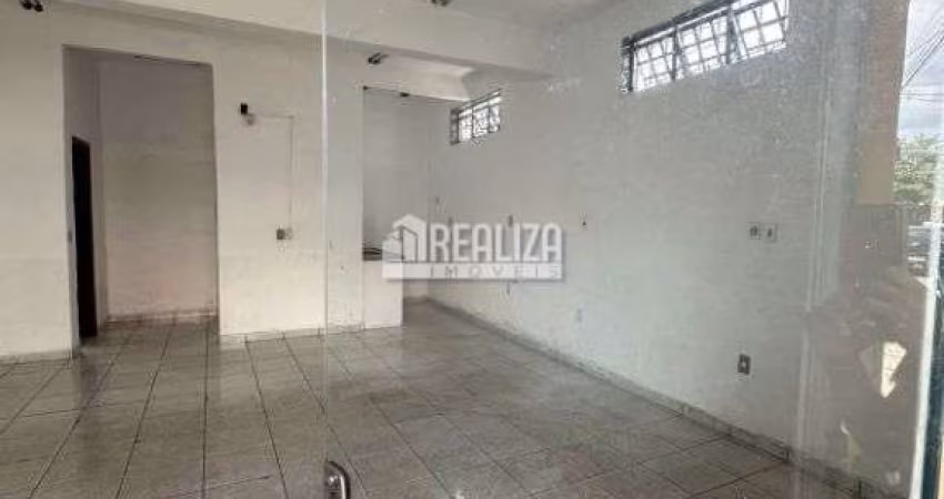 Sala comercial para alugar no bairro Nossa Senhora da Abadia, em Uberaba