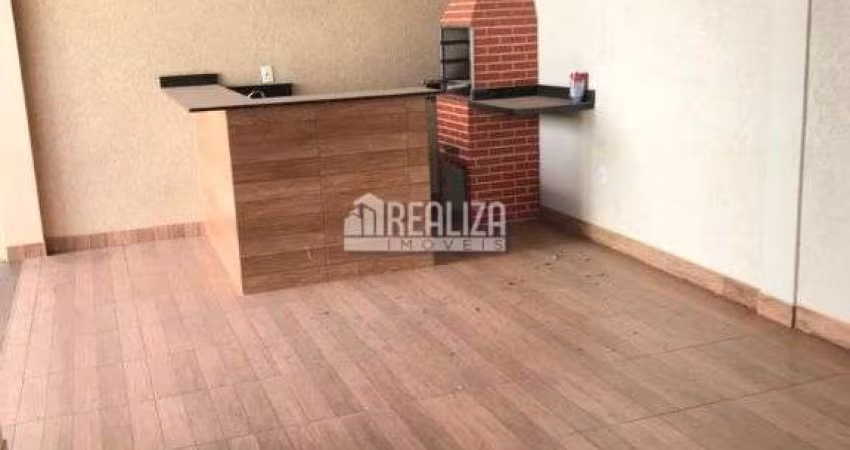 Casa à venda no bairro Conjunto Cassio Rezende, em Uberaba
