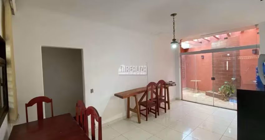 Casa com 3 quartos à venda no Fabrício, Uberaba 