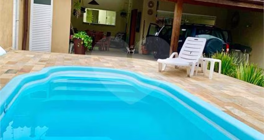 Sobrado com 4 quartos à venda em Ipiranguinha - SP