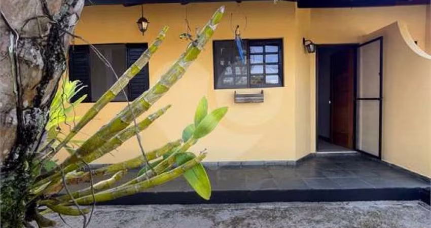 Condomínio com 2 quartos à venda em Jardim Britânia - SP