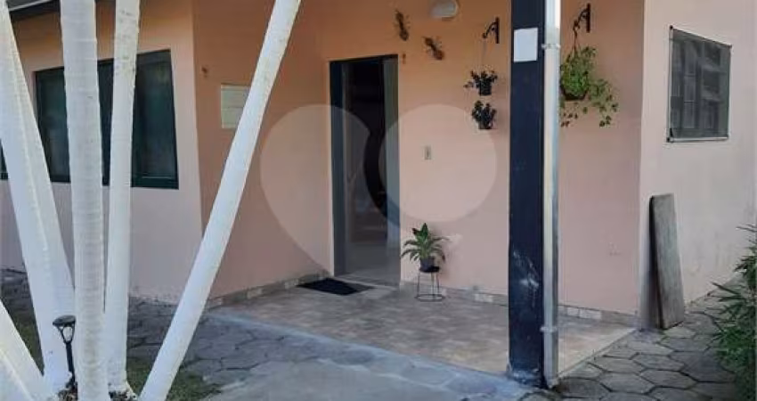 Condomínio à venda em Jardim Casa Branca - SP