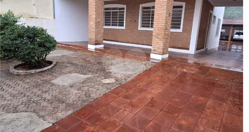 Sobrado com 4 quartos à venda em Centro - SP