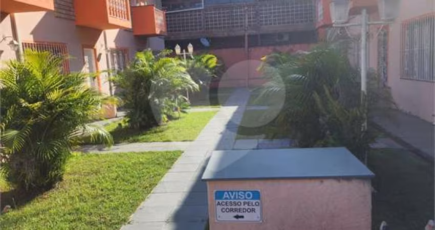 Condomínio com 2 quartos à venda em Martim De Sá - SP