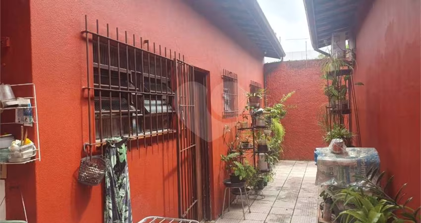 Casa térrea com 4 quartos à venda em Jardim Primavera - SP