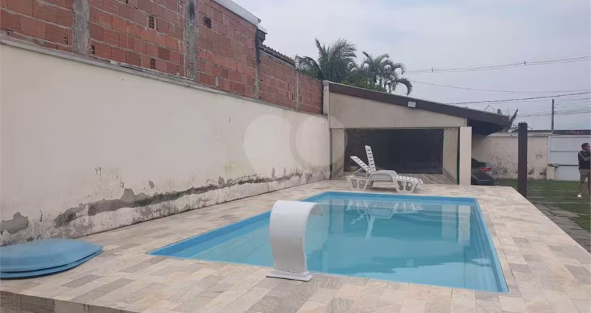 Casa térrea com 3 quartos à venda em Mirante Da Orla - SP