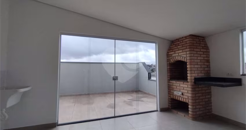 Apartamento com 3 quartos à venda em Jardim Utinga - SP