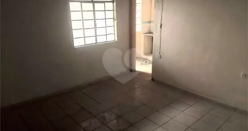 Casa com 1 quarto para alugar no Utinga, Santo André 