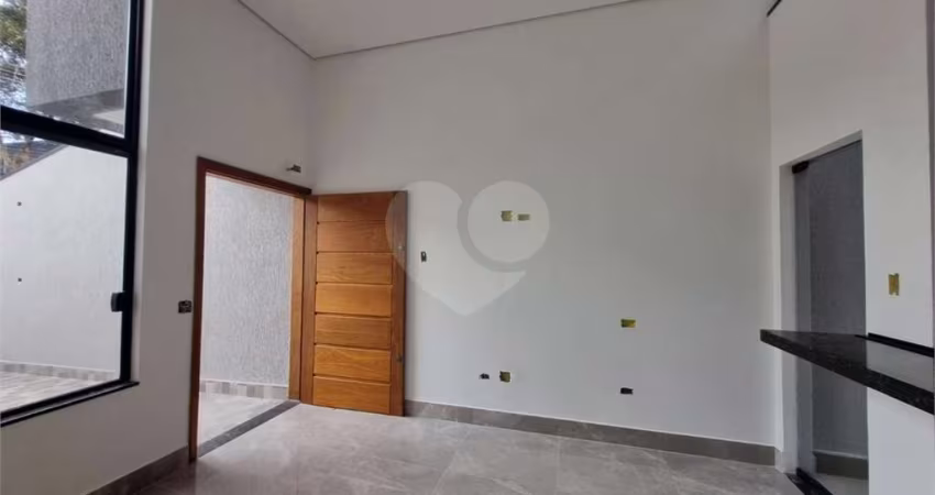 Casa térrea com 3 quartos à venda em Utinga - SP