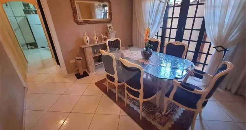 Casa com 2 quartos à venda no Utinga, Santo André 