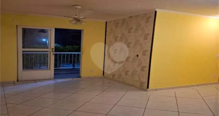 Casa em condomínio fechado com 2 quartos à venda no Utinga, Santo André 