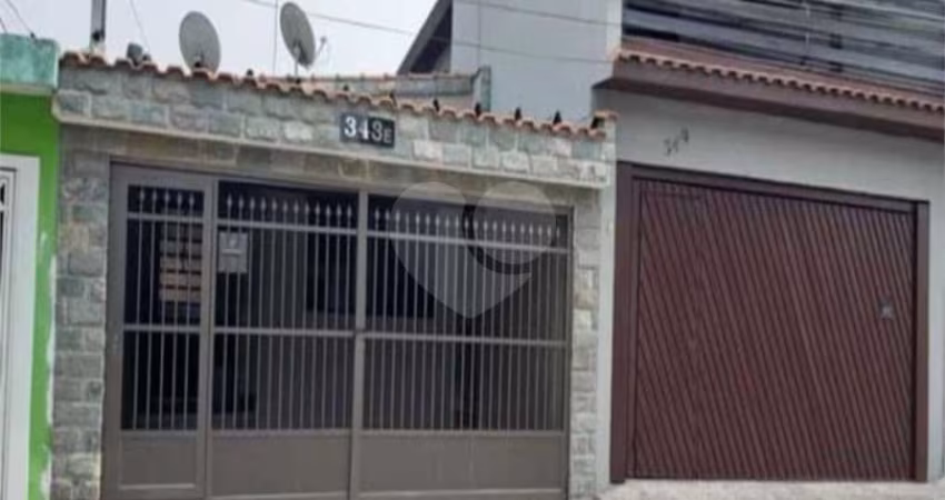 Casa com 3 quartos à venda em Parque Capuava - SP