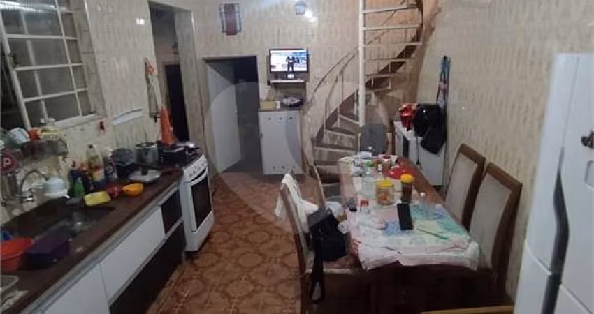 Casa térrea com 3 quartos à venda em Utinga - SP