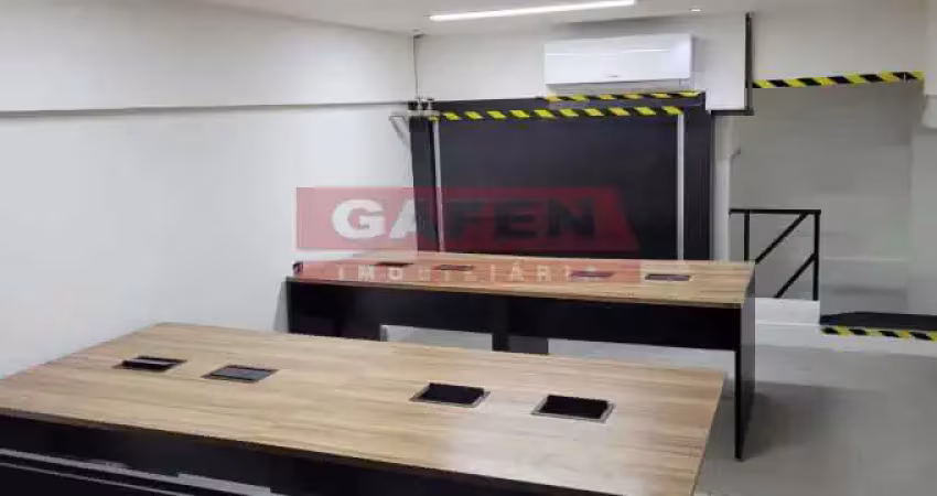 Casa comercial com 3 salas para alugar na Rua Visconde de Pirajá, Ipanema, Rio de Janeiro