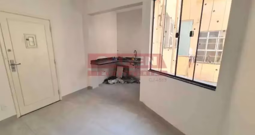 Kitnet / Stúdio à venda na Rua Buarque de Macedo, Flamengo, Rio de Janeiro