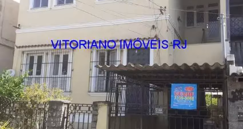CASA Á VENDA TRÊS QUARTOS EM MARECHAL HERMES!