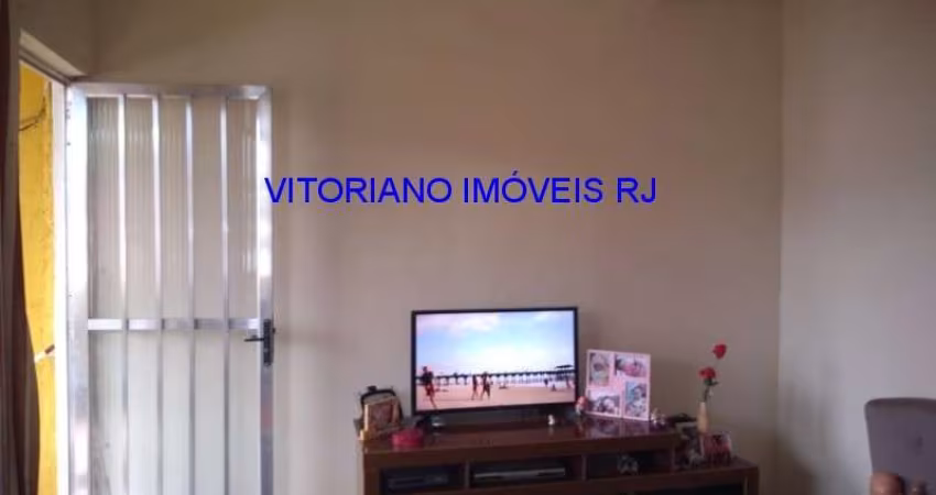 CASA DOIS QUARTOS Á VENDA EM PADRE MIGUEL!