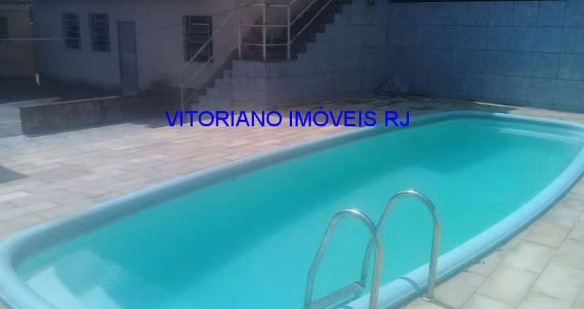 CASA Á VENDA EM MAGALHÃES BASTOS INDEPENDENTE COM PISCINA!