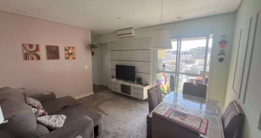 Apartamento semi mobiliado, com planejados e ar condicionado nos 3 quartos, Residencial Belvedere
