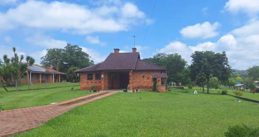 Sitio com Piscina Cadiz