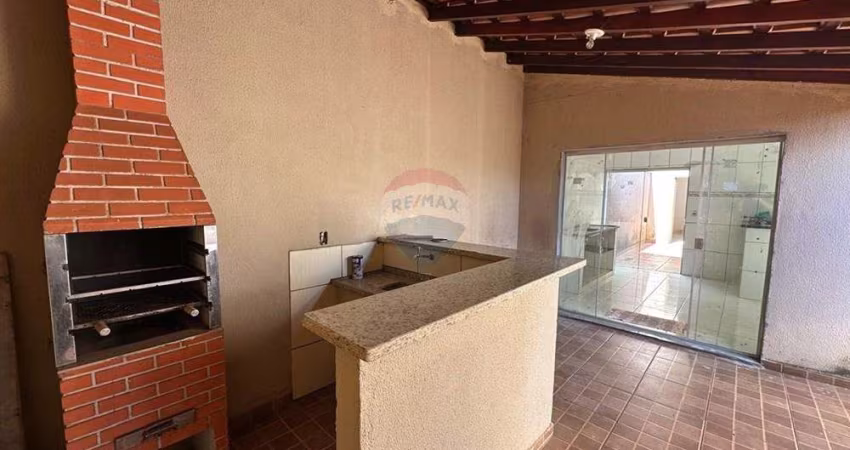 CASA A VENDA  ANTONIO PALOCCI -3 QUARTOS - 200m² -  R$240.000,00