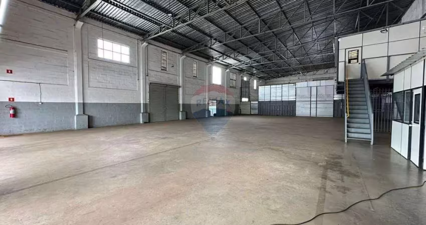 Galpão em condomínio para alugar com 650m² no jardim ouro branco