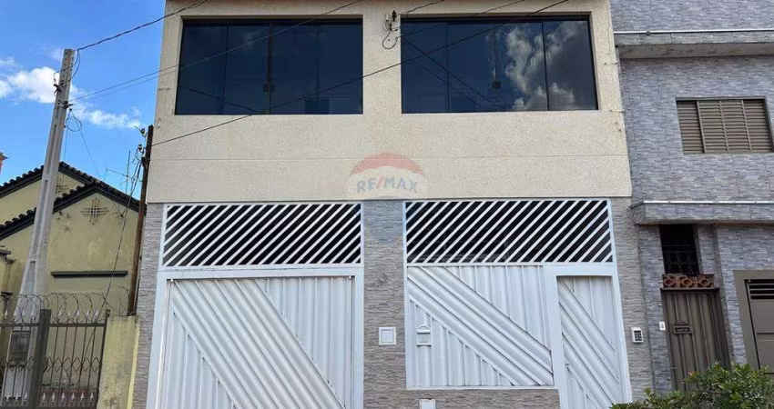 CASA COM 4 QUARTOS SUITES A VENDA NO CAMPOS ELISEOS 308M²