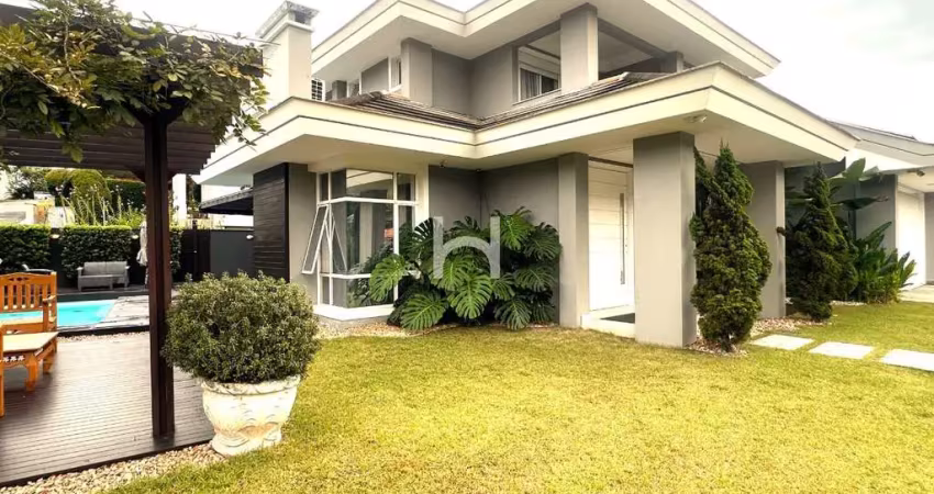 Espetacular casa à venda no bairro américa em joinville-sc: 4 quartos, 4 suítes, 5 banheiros, 4 vagas de garagem!