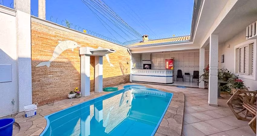 Casa com piscina à venda no bairro Boa Vista