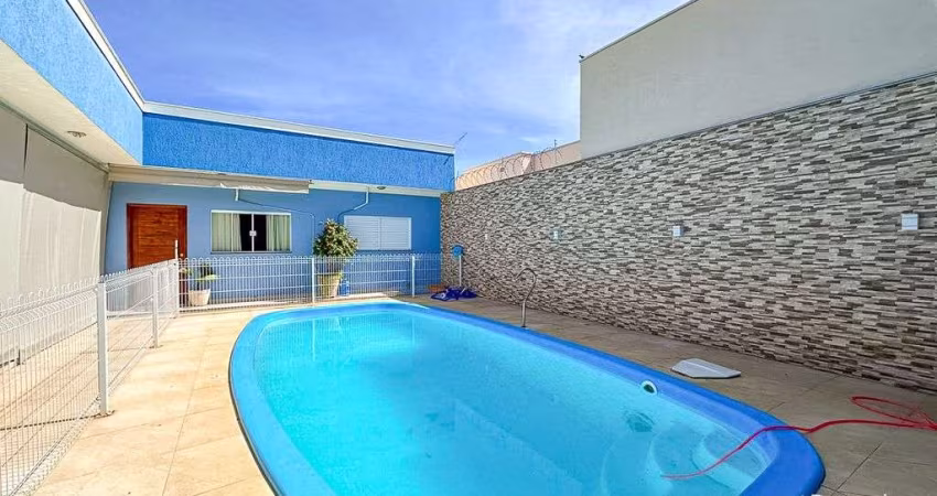 Casa com piscina à venda no bairro Ipanema