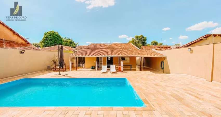 Casa no bairro Vila Mendonça com piscina