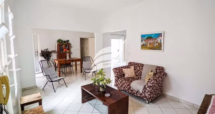 Casa com 3 quartos à venda na Rua Osvaldo de Andrade, 1, Icaray, Araçatuba