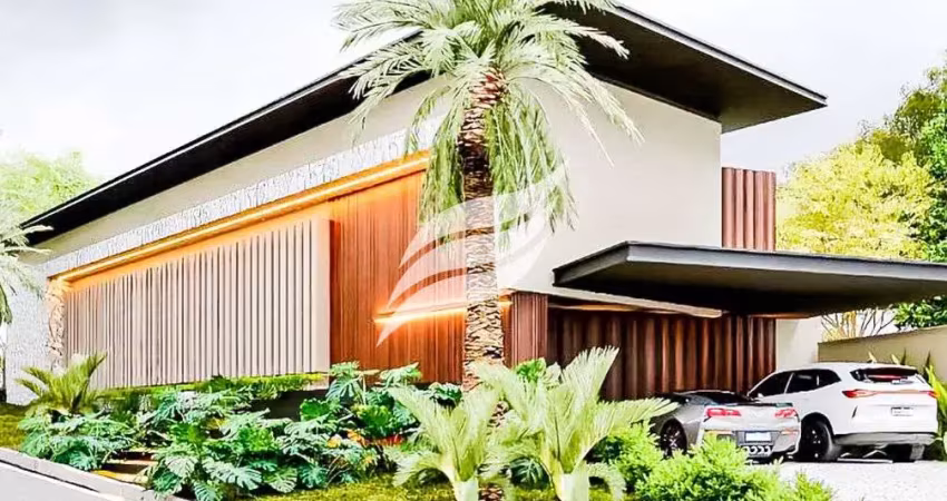 Casa com 03 suítes e piscina à venda no condomínio royal boulevard