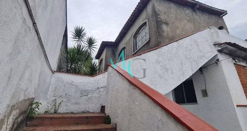 Sobrado com 1 dormitório para alugar, 65 m² por R$ 1.080,00/mês - Campo Grande - Rio de Janeiro/RJ