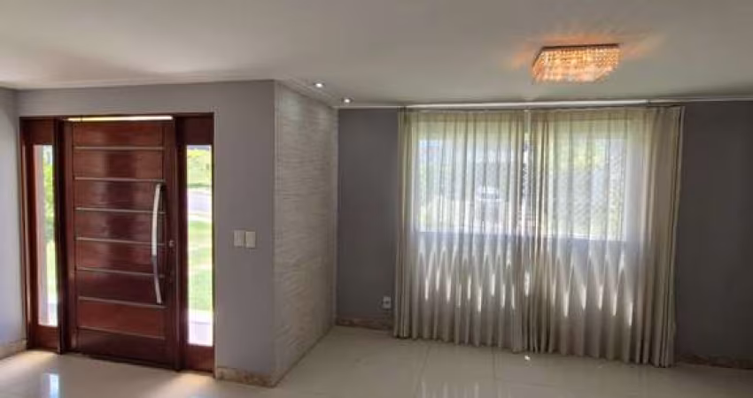 Casa Alto Padrão em alphaville Litoral norte 2, com 3 suites, área verde, suite principal com Closet.