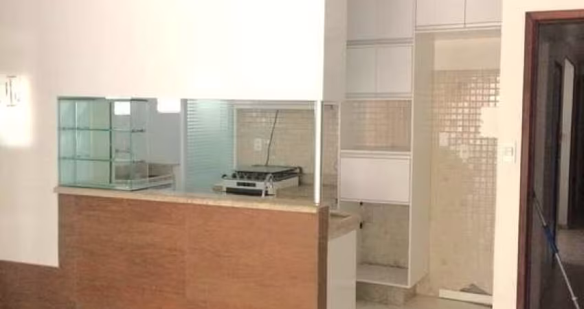 Apartamento Padrão na Pituba, na rua Emilio Odebrecht, com 2 dormitórios, com suite, com vaga, reformado.