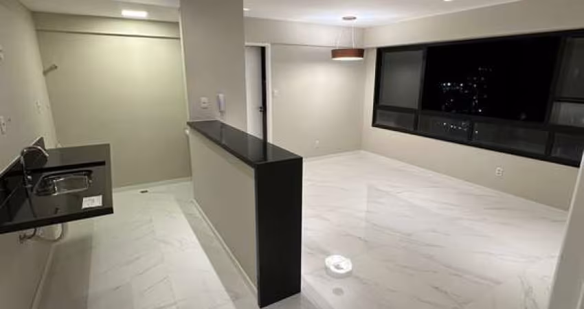Apartamento Padrão no Imbui, com 2 suites, reformado, prédio novo, proximo a estação.