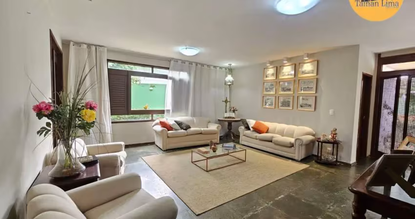 Casa alto padrão no itaigara, condominio fechado, reformada, com 5/4