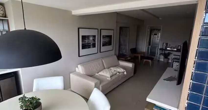 Apartamento padrão em patamares, com 3/4 sendo 1 suite, com 2 vagas, no colina a