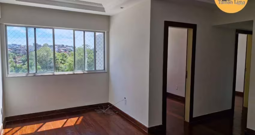 Apartamento na paralela, proximo a serpro,  com 3 dormitorios, bem localizado, 73m².