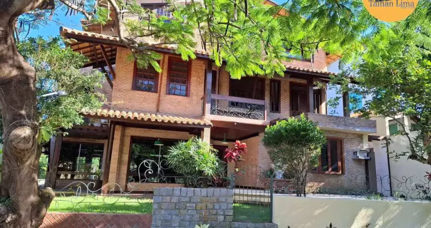 Casa na orlando gomes, em condomínio fechado, com 5 suítes, casa solta, com área de lazer.