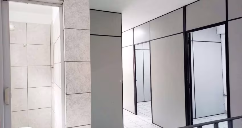 Barracão / Galpão / Depósito com 3 salas para alugar na Pau-D Arco-Roxo, 321, Jardim Pedro José Nunes, São Paulo