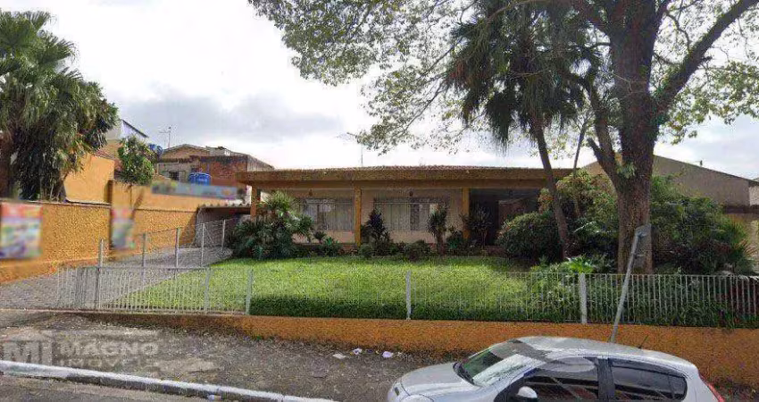 Casa térrea ampla no centro de são miguel paulista. terreno possui 1.240m².