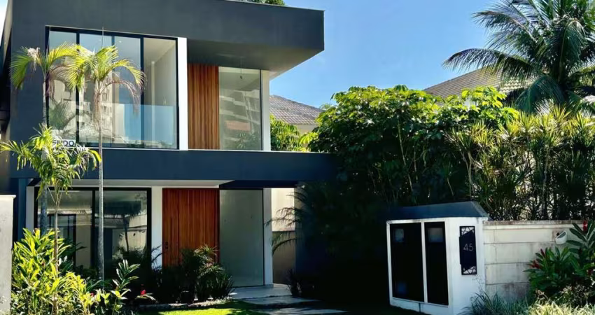 Casa Contemporanea imponete a venda na Barra da Tijuca