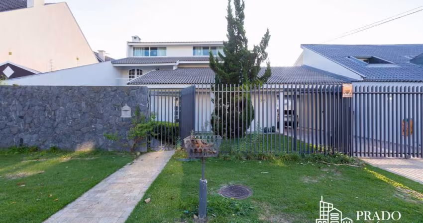 Sobrado à venda, 535 m² privativos, 5 dormitórios, 2 suítes, 3 vagas, Jardim das Américas, Curitiba