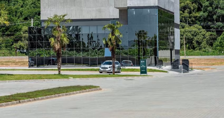 Terreno à venda em condominio empresarial, 4.886 m² privativos, Pereque, Porto Belo, SC